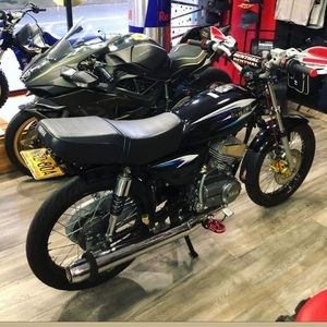 Meet your Posher, Sebastian